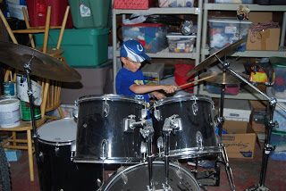 You are currently viewing Another drummer maybe?