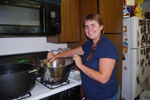 Read more about the article Making Apricot Jam