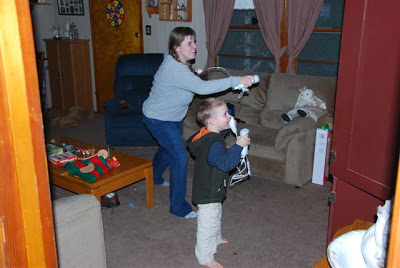 You are currently viewing Mommy and Adam boxing