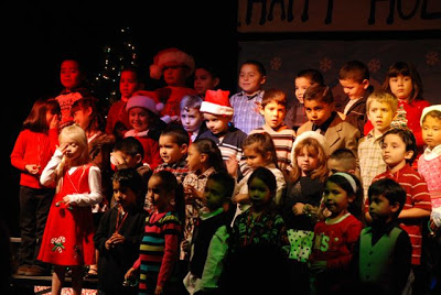 You are currently viewing School Christmas Kinder. program