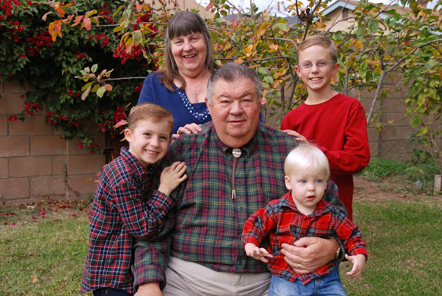 You are currently viewing Holladay Grandparent Photo Shoot