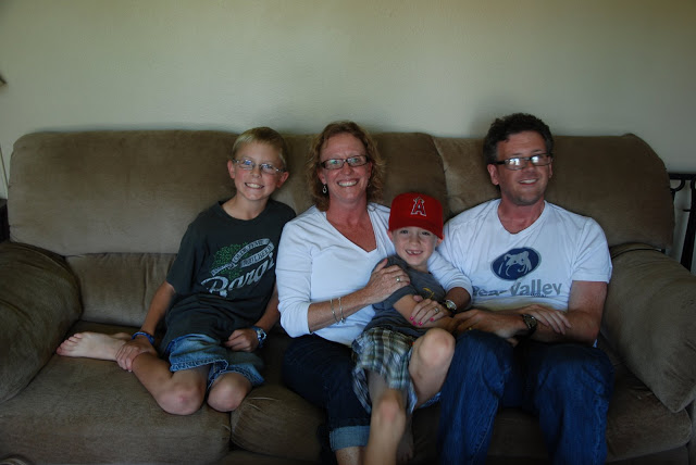 You are currently viewing Quick visit from Uncle Jim and Aunt Judy