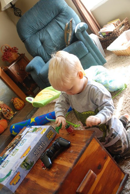 You are currently viewing Obsessed with dinosaurs…. still….