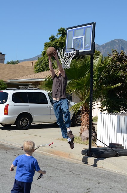 Read more about the article Daddy loves some ball too…….