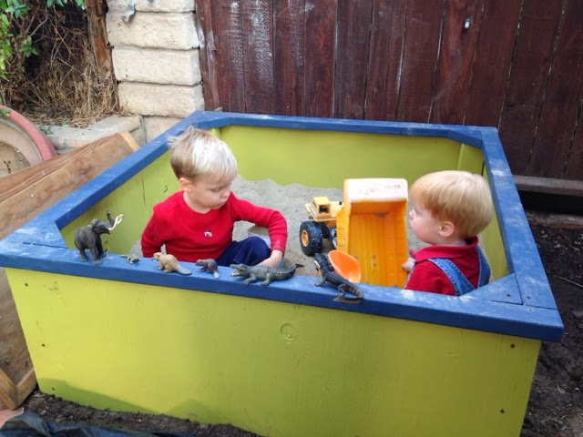 Read more about the article New sand box