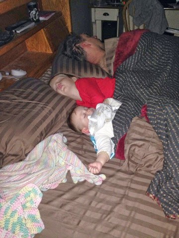 You are currently viewing Our bed overtaken by little people