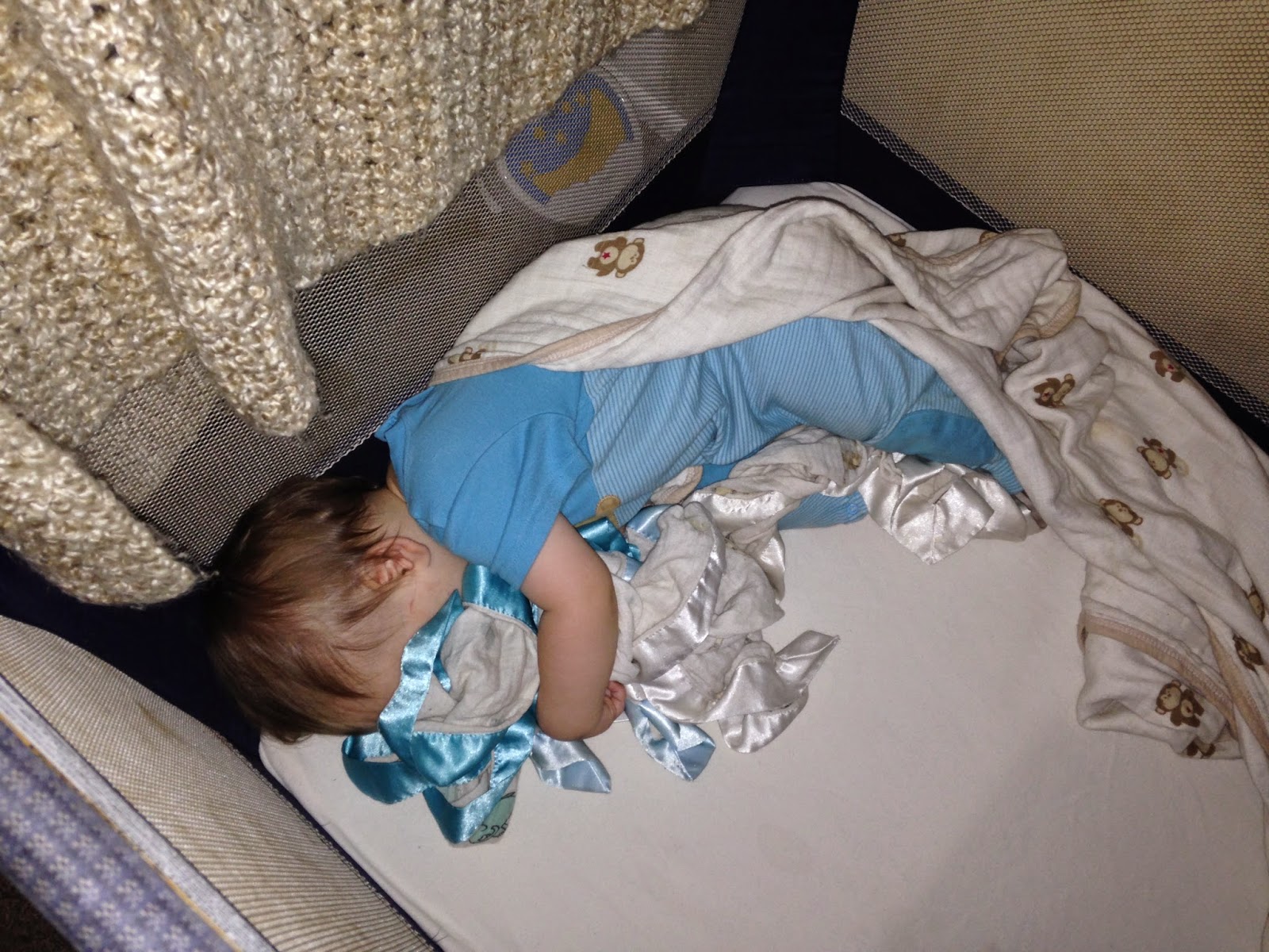 You are currently viewing Baby and his blakie