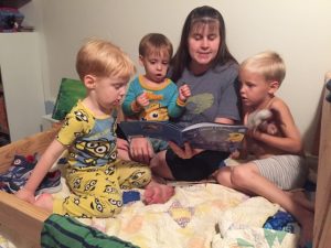 Read more about the article Reading books