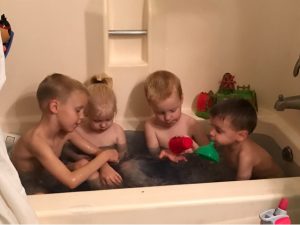 Read more about the article 4 babes in a tub